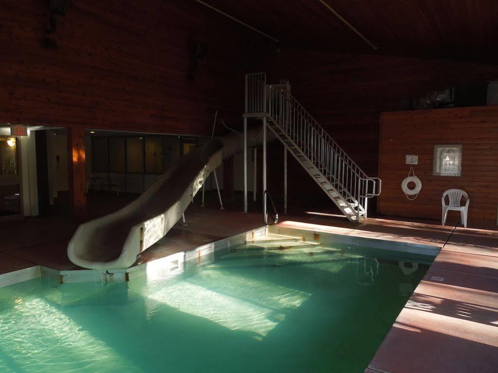 Baymont By Wyndham Essex Burlington Area Hotel Exterior foto
