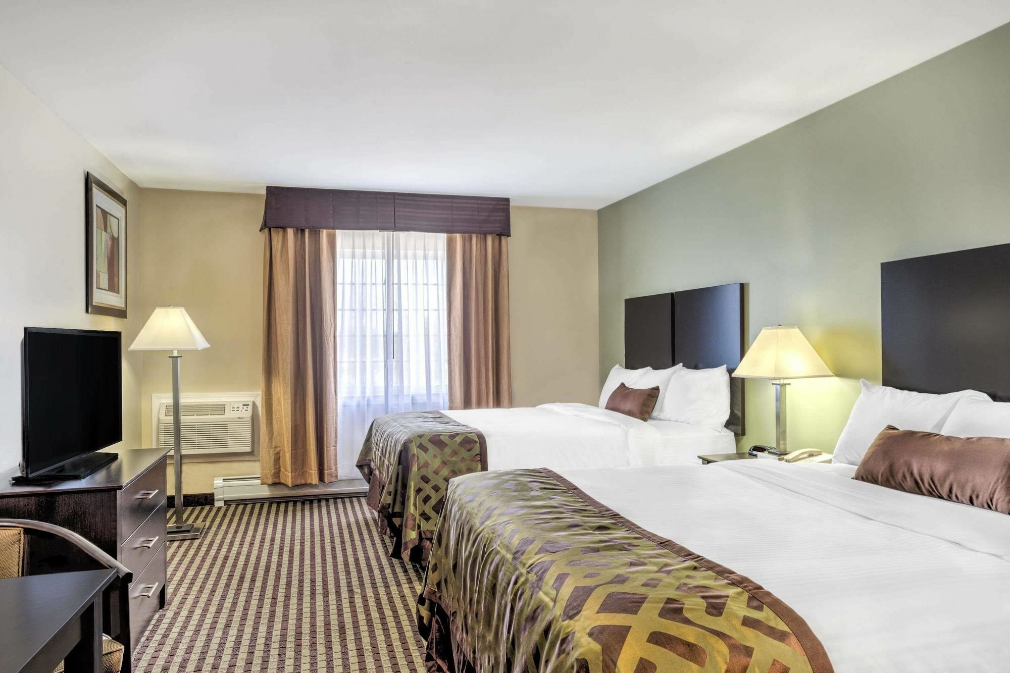 Baymont By Wyndham Essex Burlington Area Hotel Exterior foto